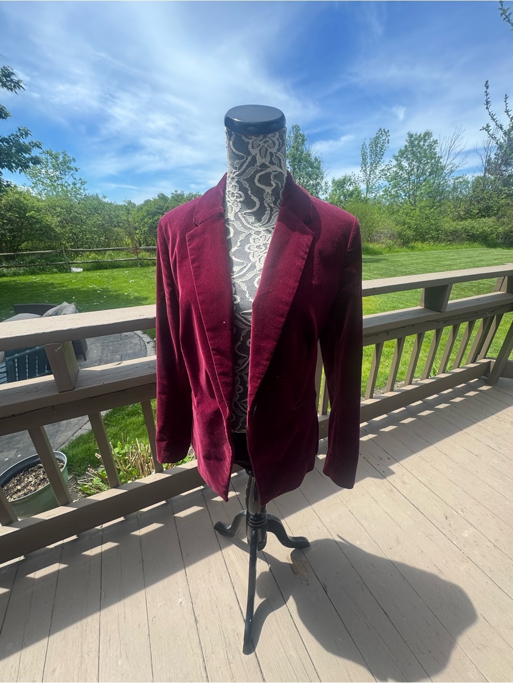 Boden Women's Burgundy Velvet Blazer